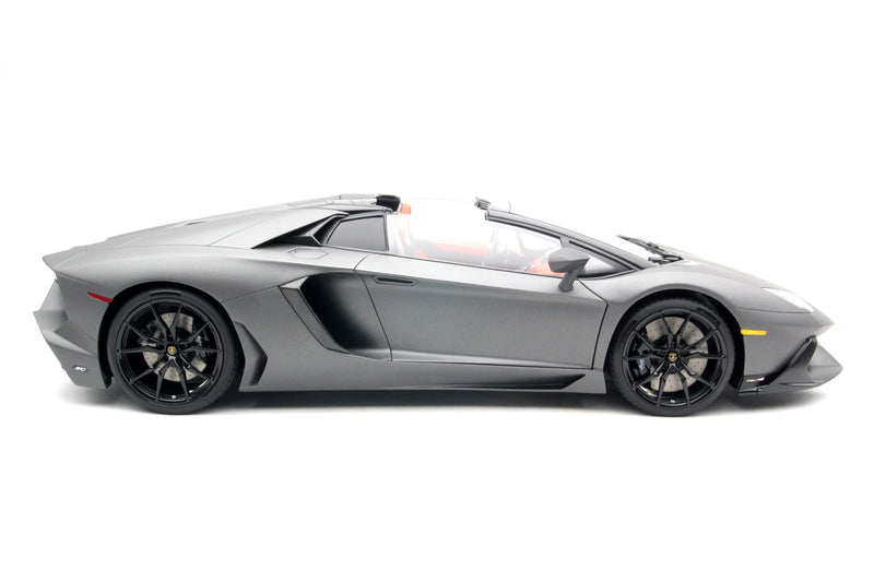 兰博基尼Aventador LP-720-4 (2013)敞篷50周年纪念版