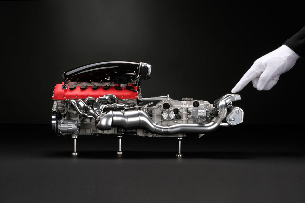 Amalgam发布法拉利DaytonaSP3发动机和变速箱1:4比例模型