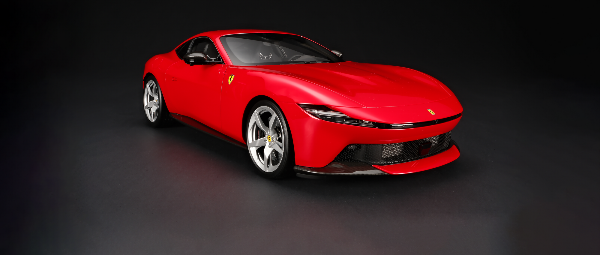 法拉利 Amalfi (2026) - Rosso Corsa