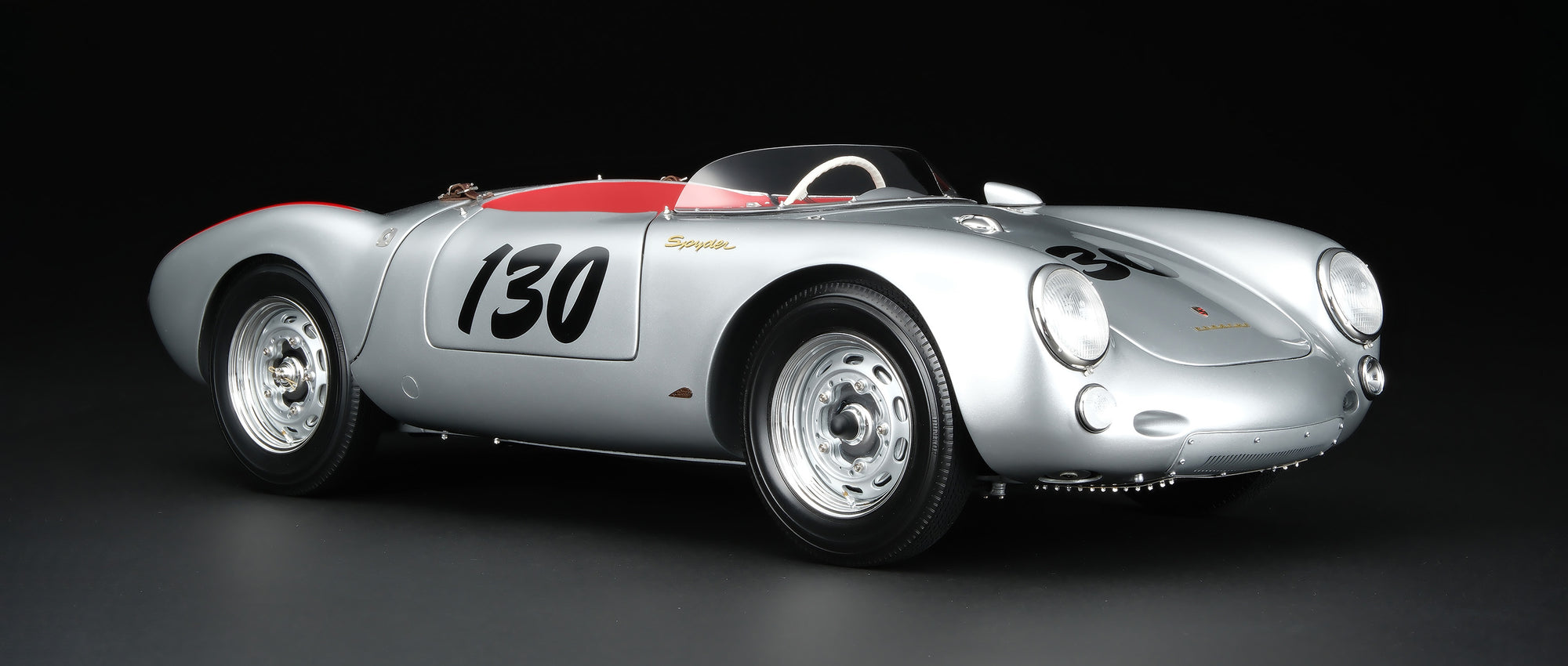 保时捷550RS Spyder “小坏蛋”（1955年）James Dean人物版