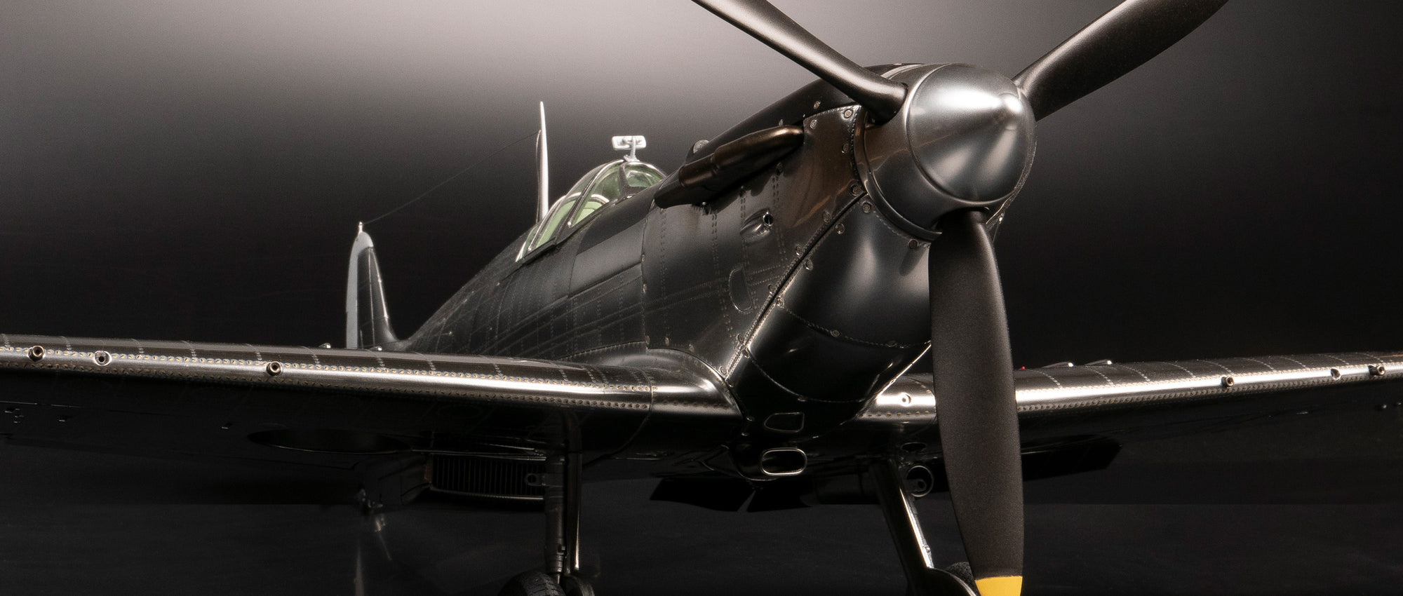 1940 年 Mk 1a 喷火式战斗机 - “QJ-K”涂装